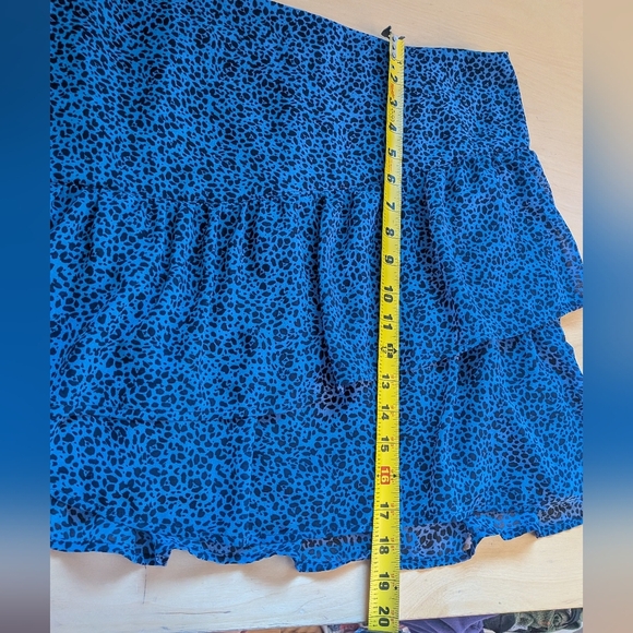 DYNAMITE Women Skirt Leopard Pattern Size Large Blue And Black Back Zipper - Picture 7 of 7